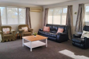 Cozy Home close to Town, Blenheim